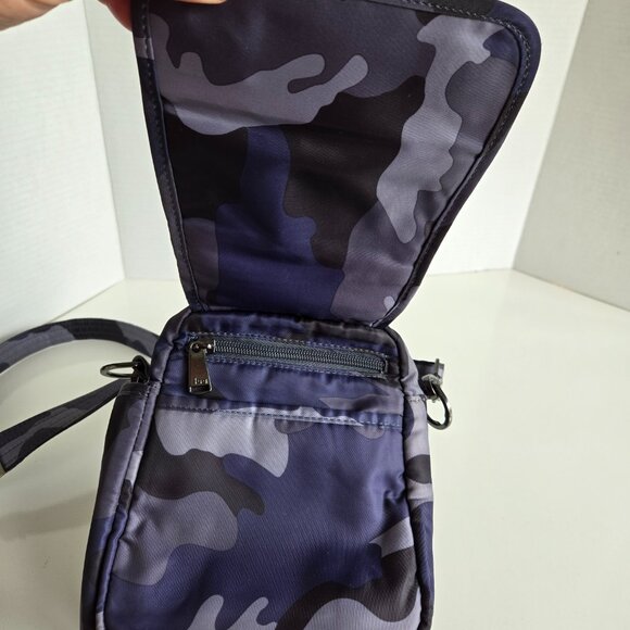 LUG Can Can Crossbody Camo Blue/Gray - Picture 6 of 10